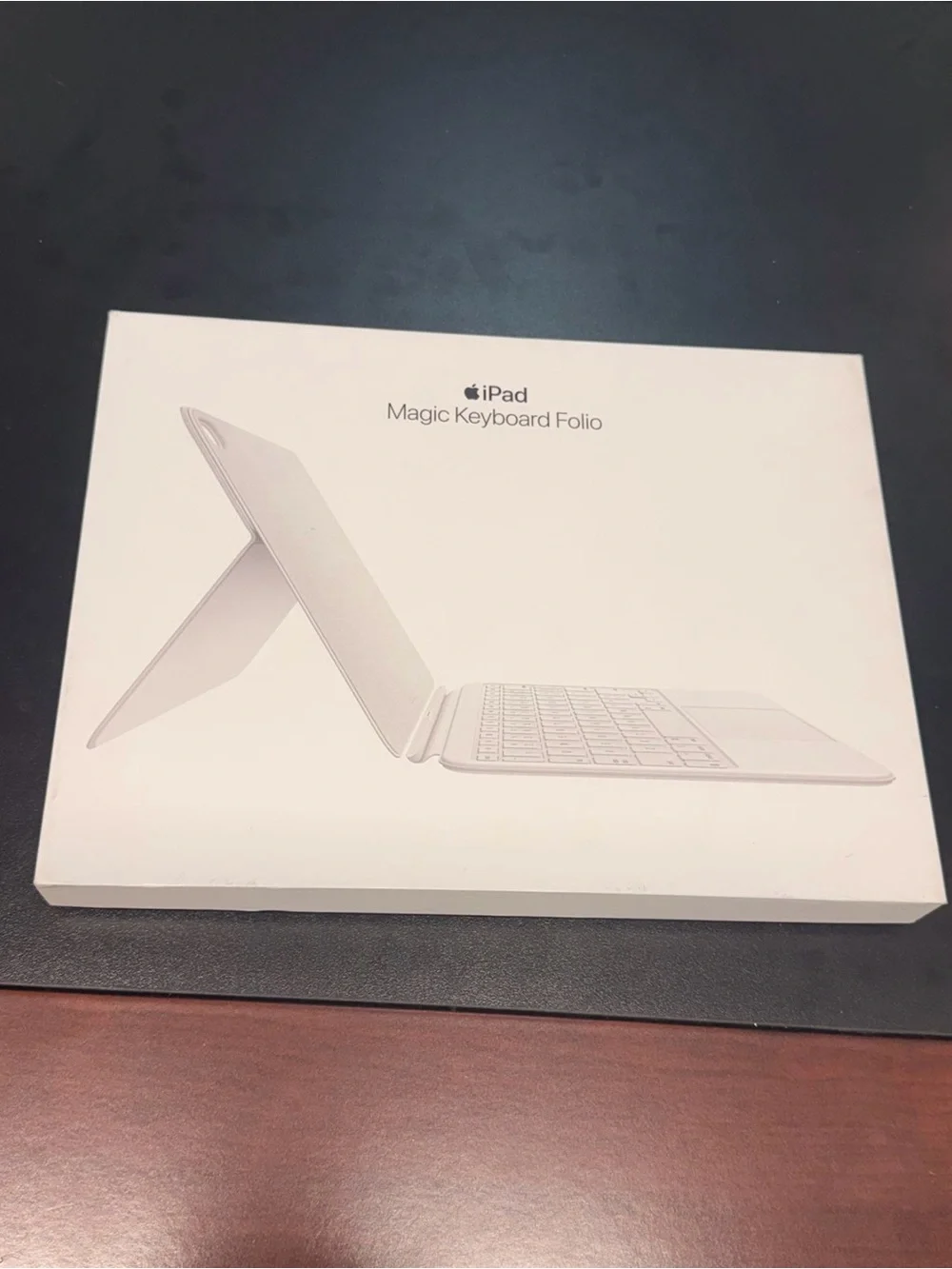 Apple Magic Keyboard Folio - White
